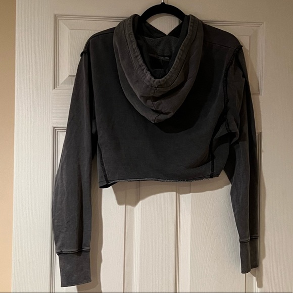Cropped Hoodie - Picture 2 of 3